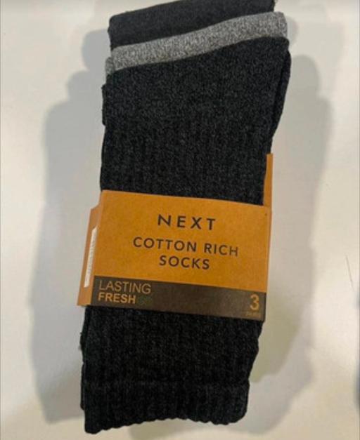  — 6 X new cotton rich socks