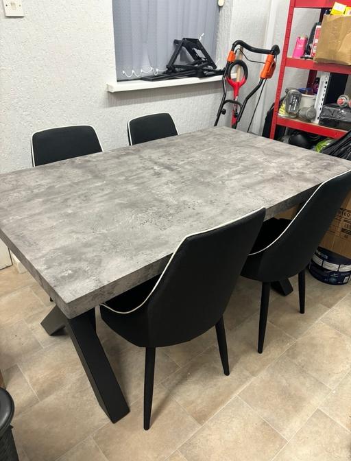 Buy & Sell Oldbury Sandwell - Photos for Dining table + 4 chairs set