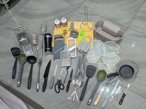 Buy & Sell Devons Road East London - Photos for Large Bundle of Kitchen Items