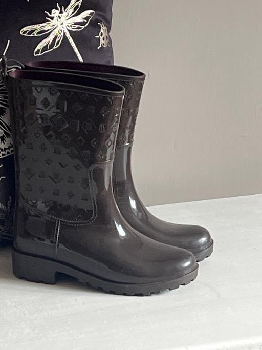 Buy & Sell Conisbrough Doncaster - Photos for River island size 3 brown wellies