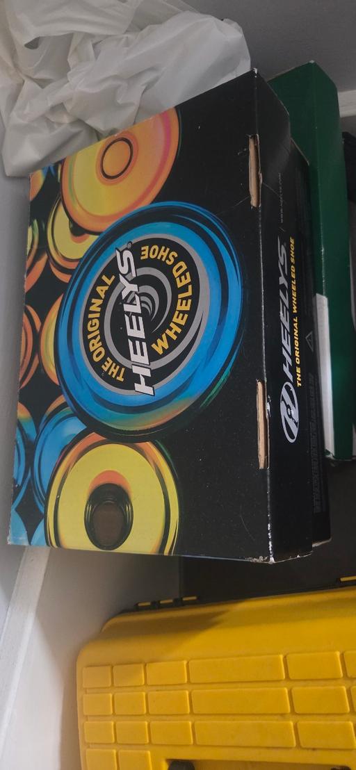  — Heelys (kids) size 12