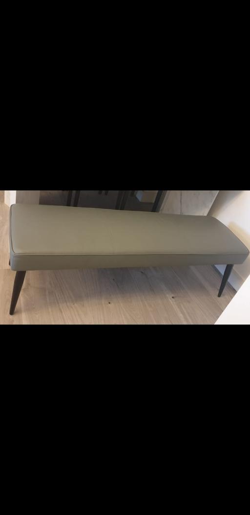 Buy & Sell South Quay East London - Photos for dining bench