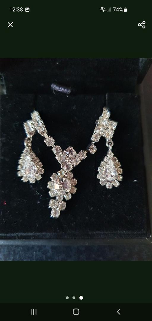  — diamante necklace & earrings set
