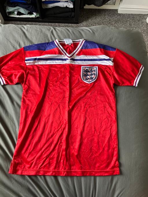  — Vintage England shirt