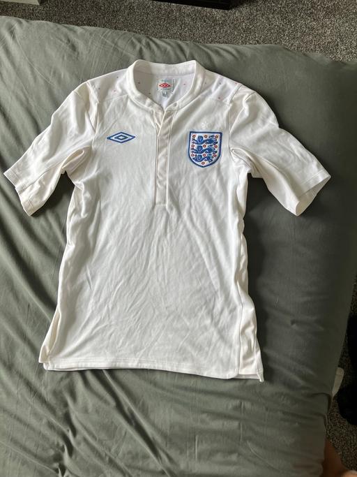  — England shirt
