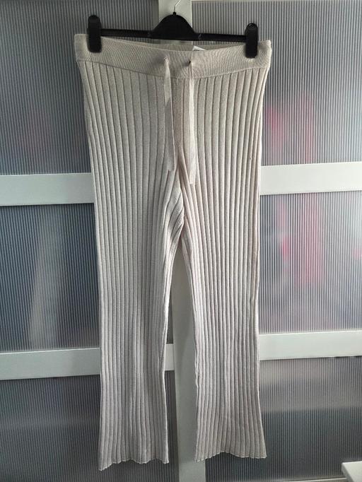  — Size M H&M beige loungewear trousers