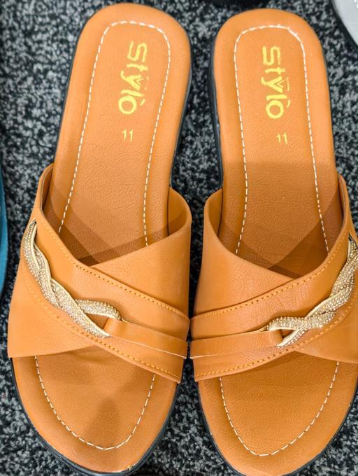  — Ladies Sandals