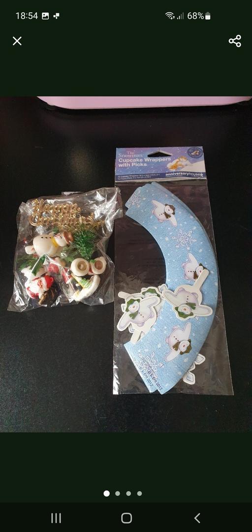 Buy & Sell Upper Gornal Dudley - Photos for Xmas cupcake/cake accessories bundle