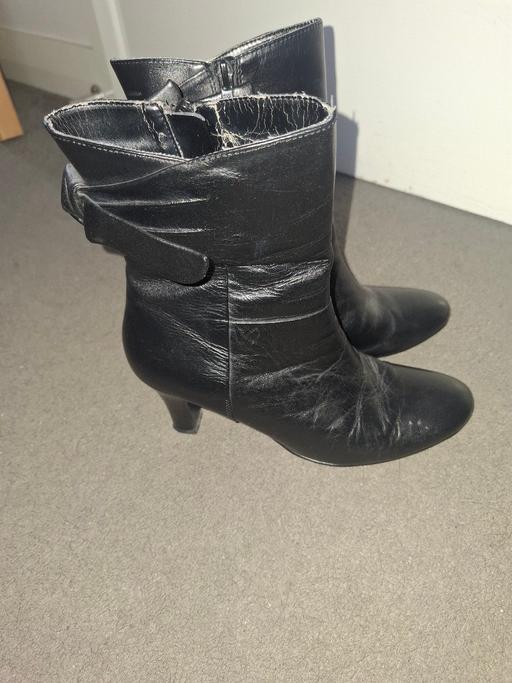 Buy & Sell Dodworth Barnsley - Photos for ladies boots size 4