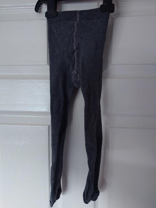  — Girls grey tights size 5-6 years