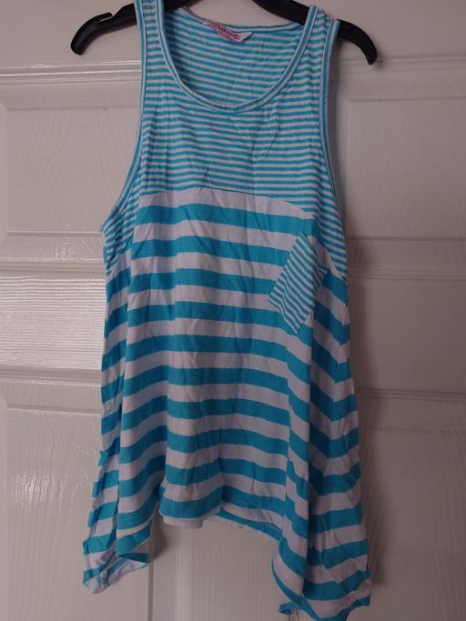  — Girls stripey sleeveless top size 5-6 years