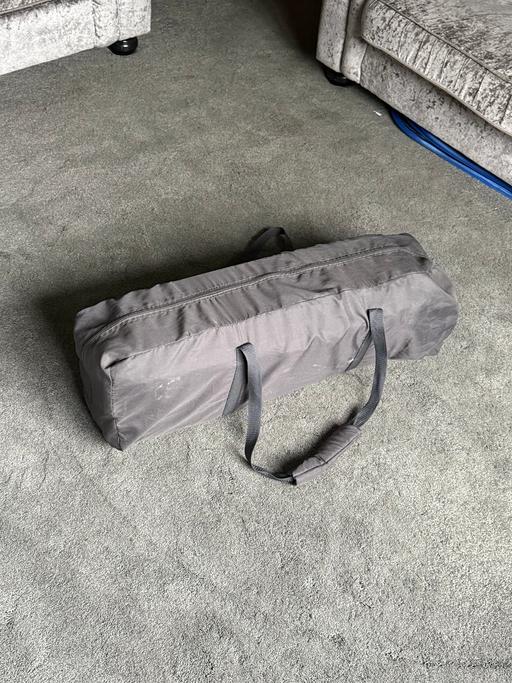  — Travel cot