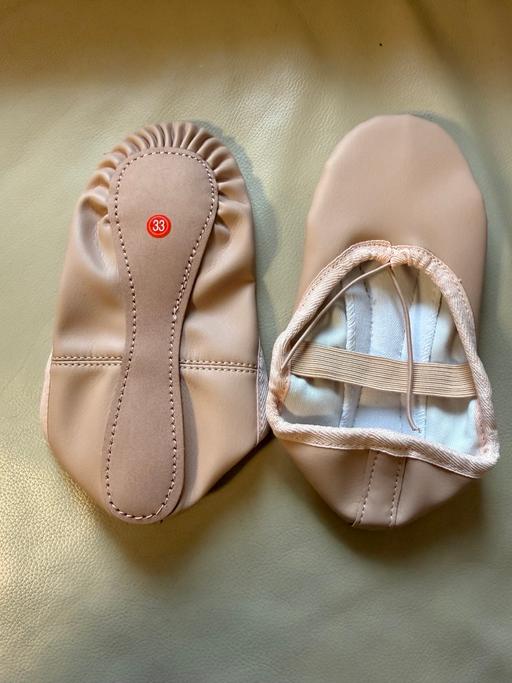 Buy & Sell Miry Lane Industrial Estate Wigan - Photos for Girls ballet shoes suit for20.5cm foot length