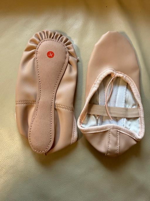 Buy & Sell Miry Lane Industrial Estate Wigan - Photos for Girls ballet shoes suit for21cm foot length