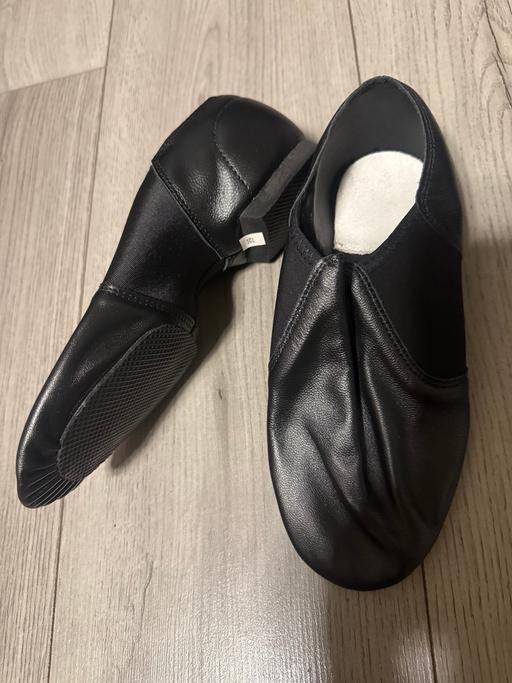 Buy & Sell Miry Lane Industrial Estate Wigan - Photos for Black jazz shoes suit for 23cm foot length
