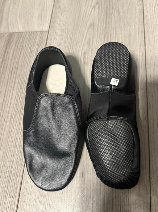 Buy & Sell Miry Lane Industrial Estate Wigan - Photos for Black jazz shoes suit for 21.5cm foot length
