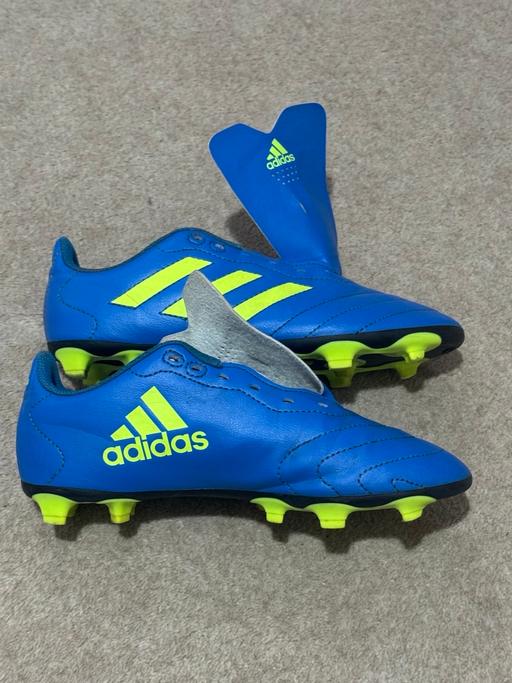 Buy & Sell Mill Green Welwyn Hatfield - Photos for Adidas kids football shoes