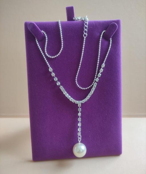  — New beautiful necklace chain