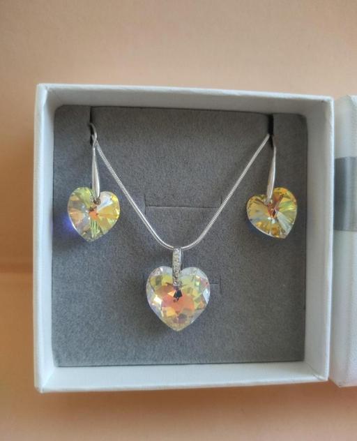  — New beautiful jewellery set