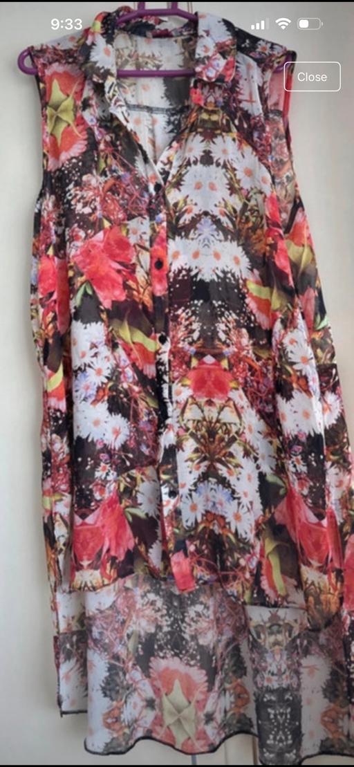  — Ladies summer top sleeveless