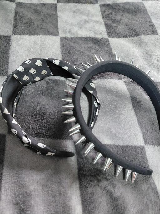  — 2 head bands