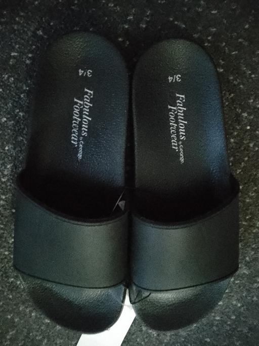  — slip on mules size 3/4