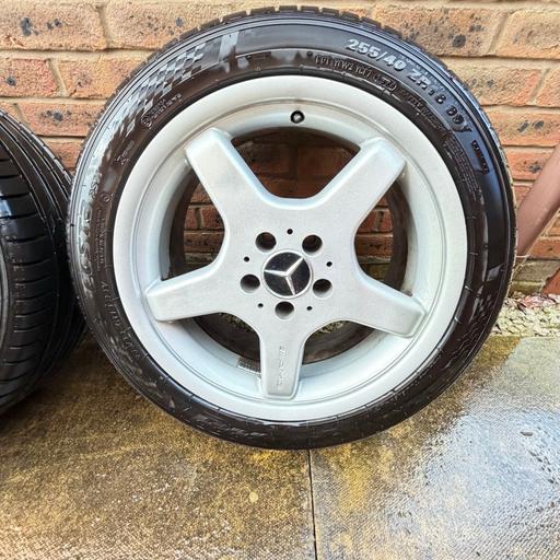 Vehicles Muxton Telford and Wrekin - Photos for Mercedes SL500 R230 Genuine AMG Alloy wheels