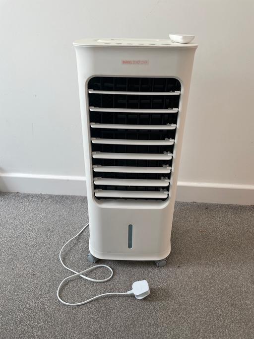 Buy & Sell Westcliff-on-Sea Southend-on-Sea - Photos for Air cooler with 5L water tank. Remote include