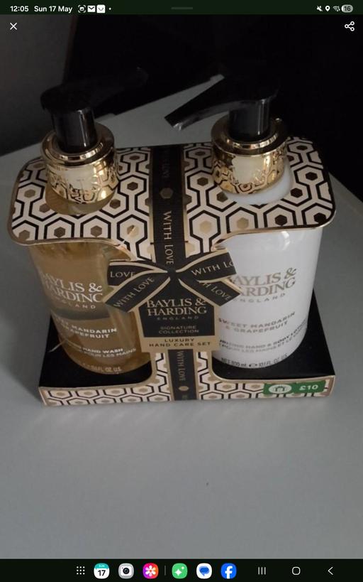  — Baylis hand care set