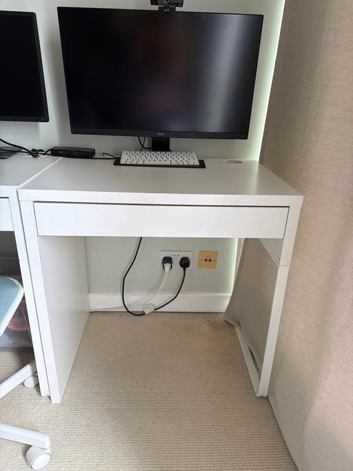Buy & Sell Blackwall East London - Photos for Kids desk 73*50