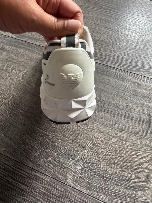  — Women trainers