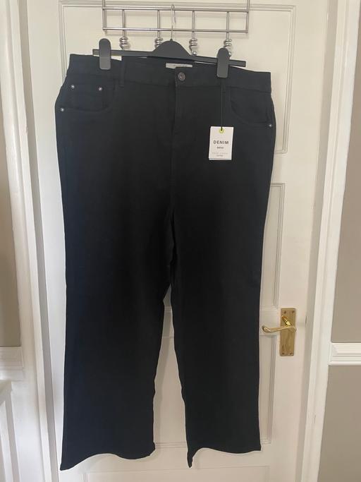  — Bootcut jeans