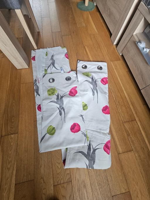 Buy & Sell Newton Doncaster - Photos for Next floral curtains..size 53 x 72 inches.