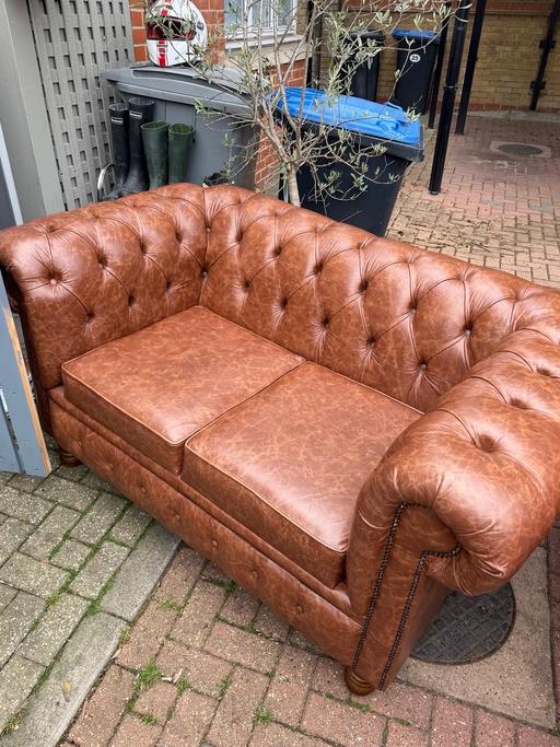 Buy & Sell Harlesden North West London - Photos for Chesterfield sofa