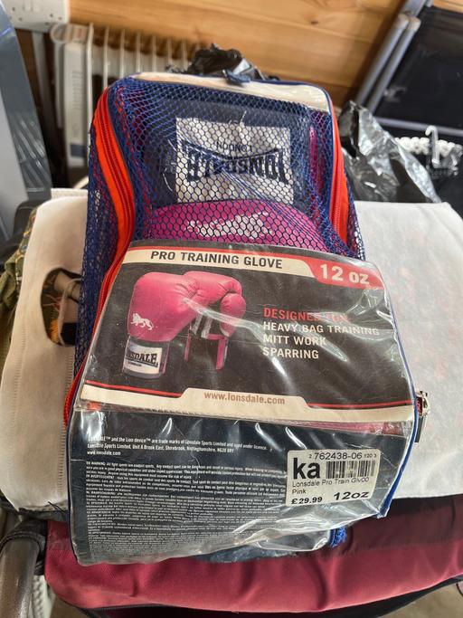 Buy & Sell Manor Park East London - Photos for Boxing gloves