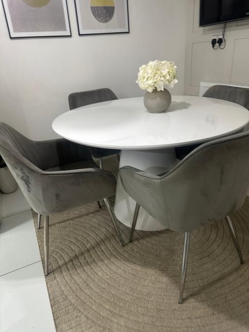 Buy & Sell Uxbridge Hillingdon - Photos for Mrs Abdi