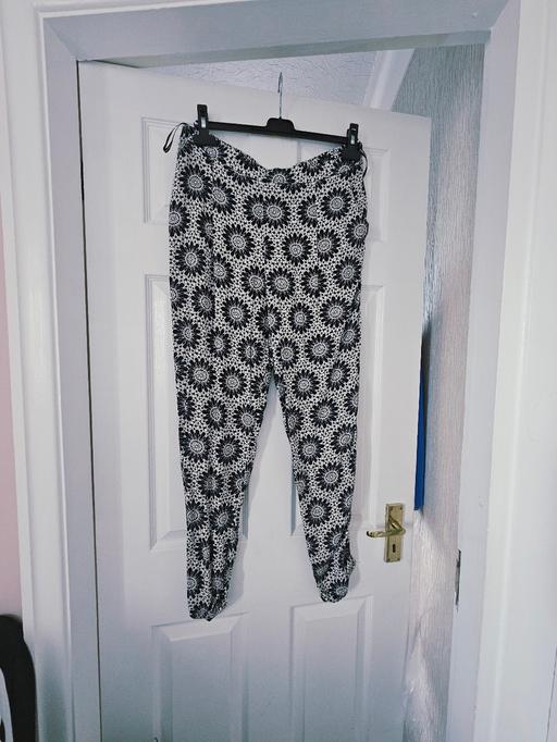 Buy & Sell Newton Doncaster - Photos for Dorothy Perkins summer trousers, size 14..NEW