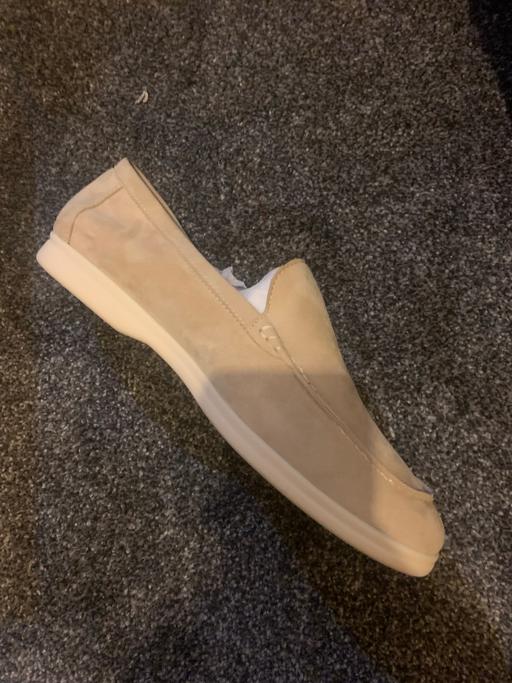  — Eleante mens loafers