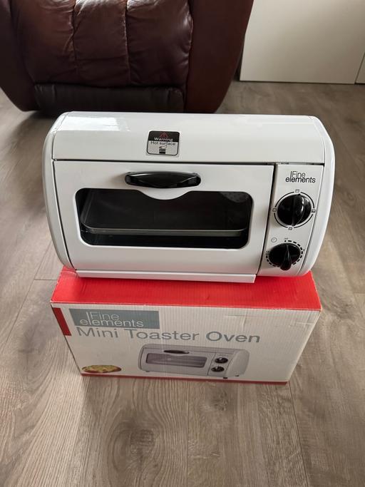 Buy & Sell Wapping East London - Photos for Mini toaster oven