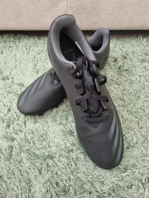  — Mens black Adidas football boots size 8