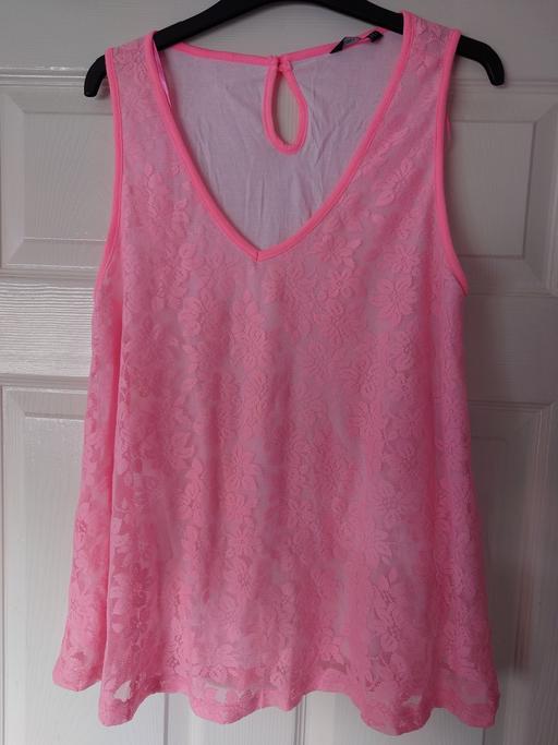  — Women's pink lace sleeveless top size 14