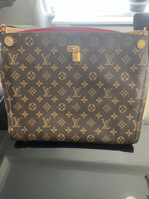  — Designer inspired hand bag