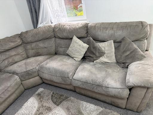Buy & Sell Southfields South West London - Photos for Corner Sofa Good Condition Asap Open To Offer