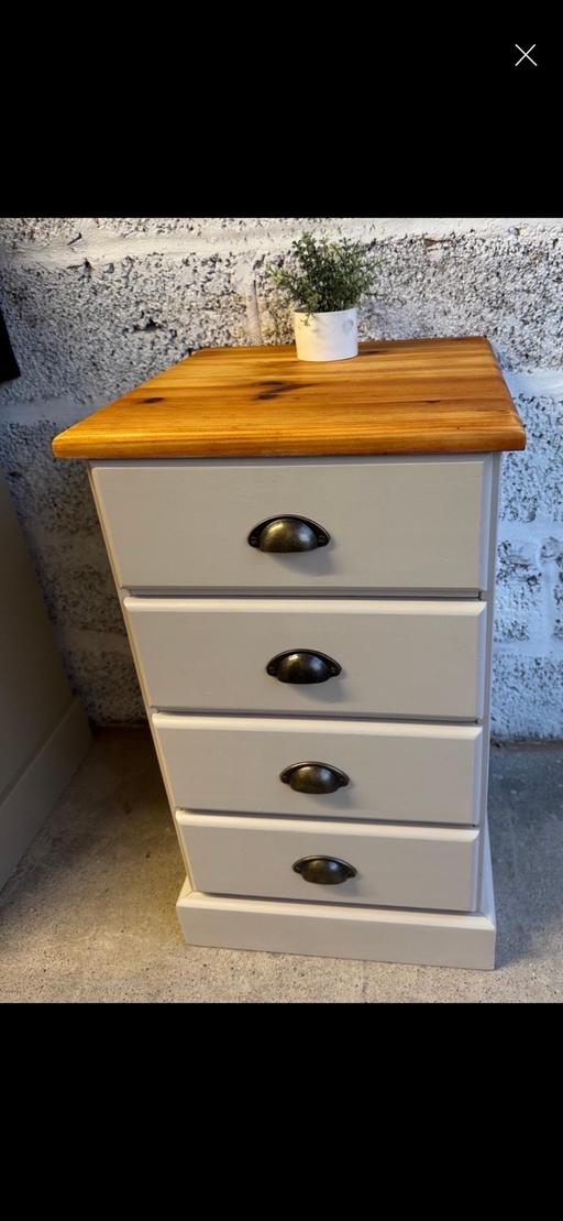 Buy & Sell Hoobrook Wyre Forest - Photos for Large pine bedside table