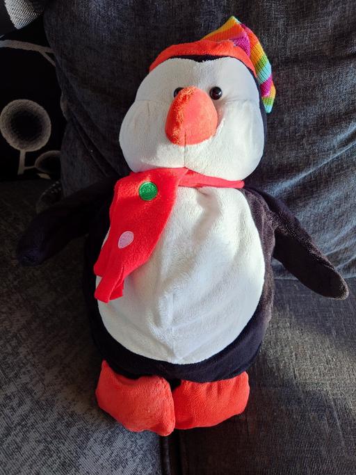  — Christmas chilly penguin soft toy