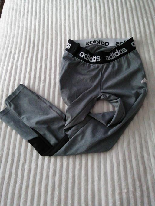  — ladies gym leggings size *M*