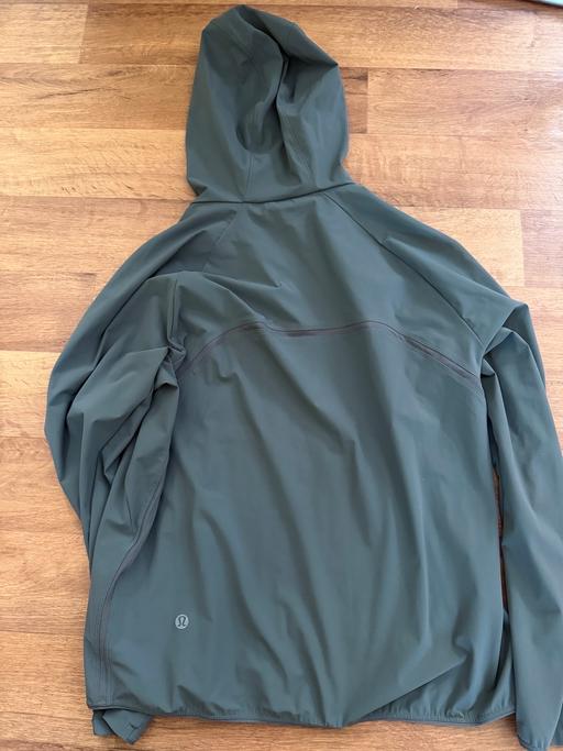  — lululemon
