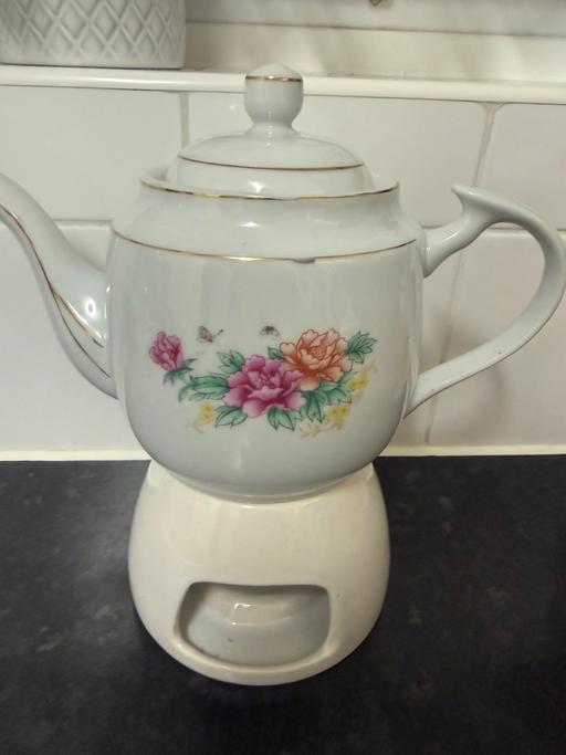 Buy & Sell Peckham South East London - Photos for vintage floral teapots often sold
