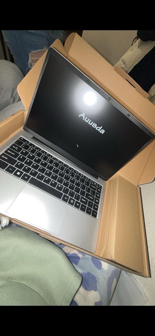Buy & Sell Old Street East London - Photos for Auusda laptop