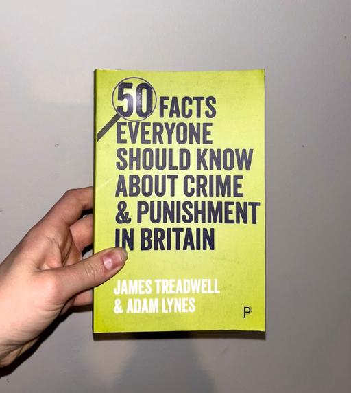 Buy & Sell Northampton West Northamptonshire - Photos for Crime & Punishment Facts Book